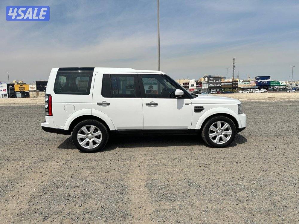 لاندروفر ديسكفري LR4 HSE  ٢٠١٤ بحالة ممتازة8