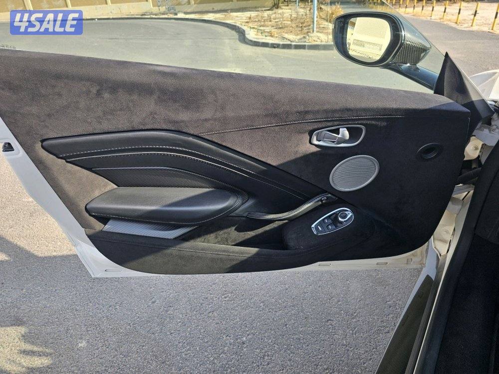 Aston martin Vantage 20197