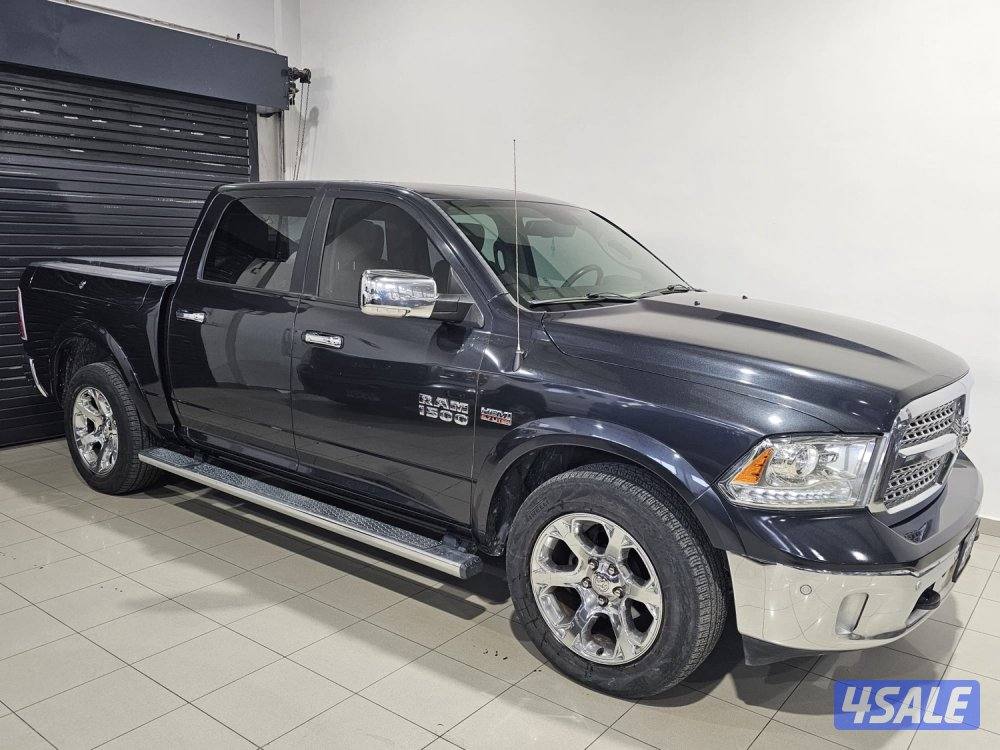 RAM 1500 Laramie0