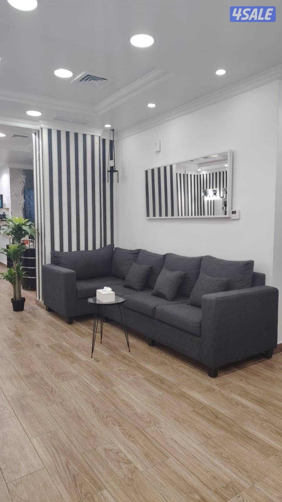 للبيع صالون نسائي +رخصة1