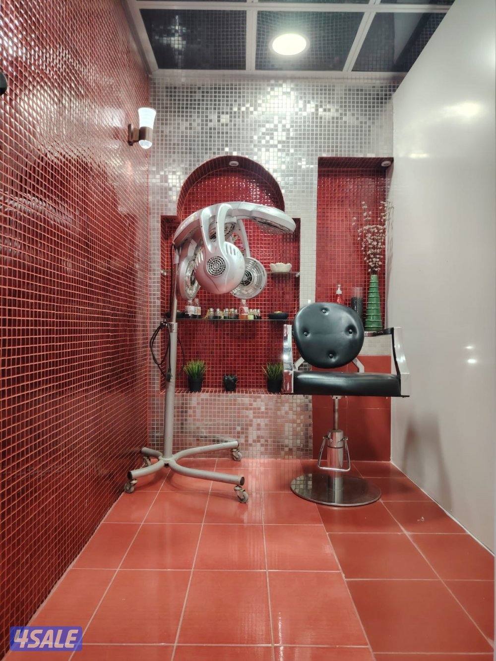 للبيع صالون نسائي +رخصة5