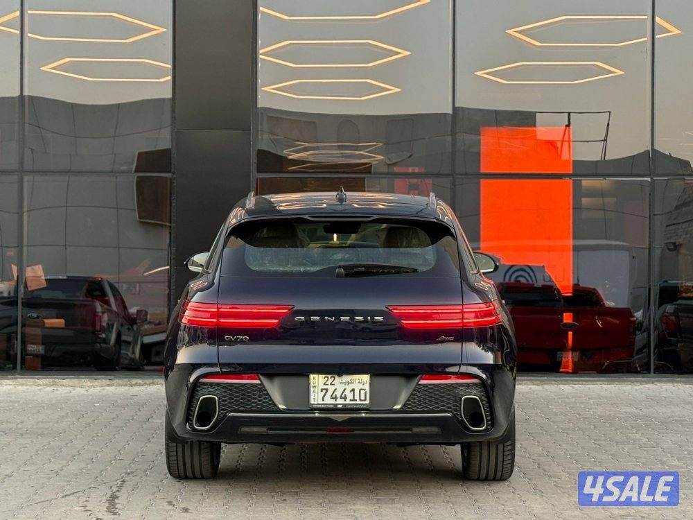 GENESIS GV70 _2024 عداد 21 الف فقط5