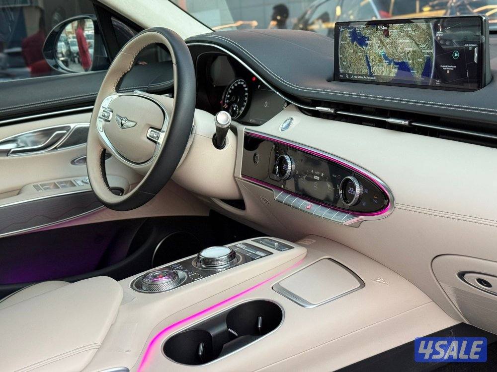 GENESIS GV70 _2024 عداد 21 الف فقط7