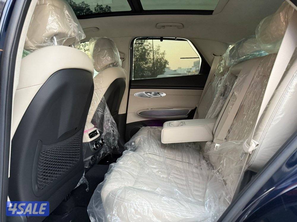 GENESIS GV70 _2024 عداد 21 الف فقط9