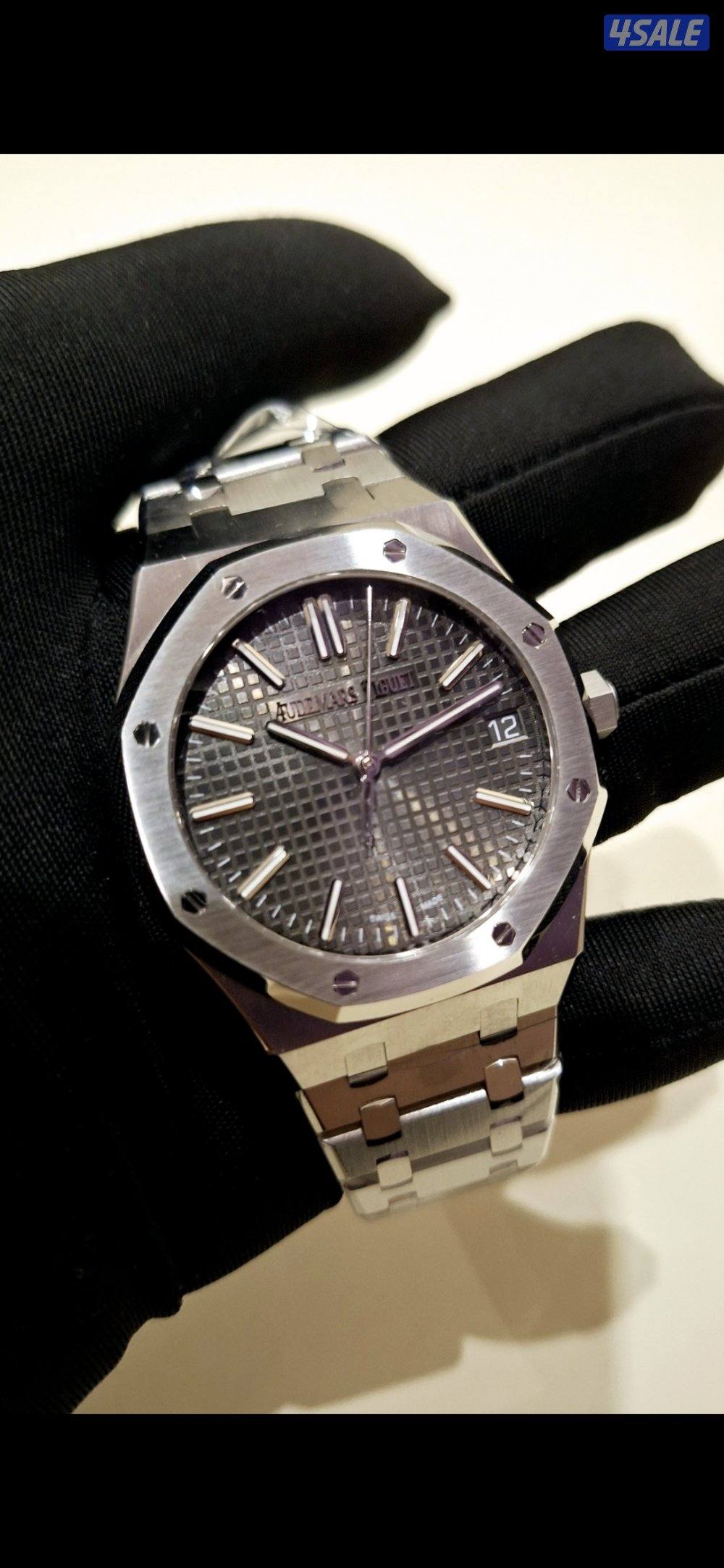 ساعات نخب أول فقط9