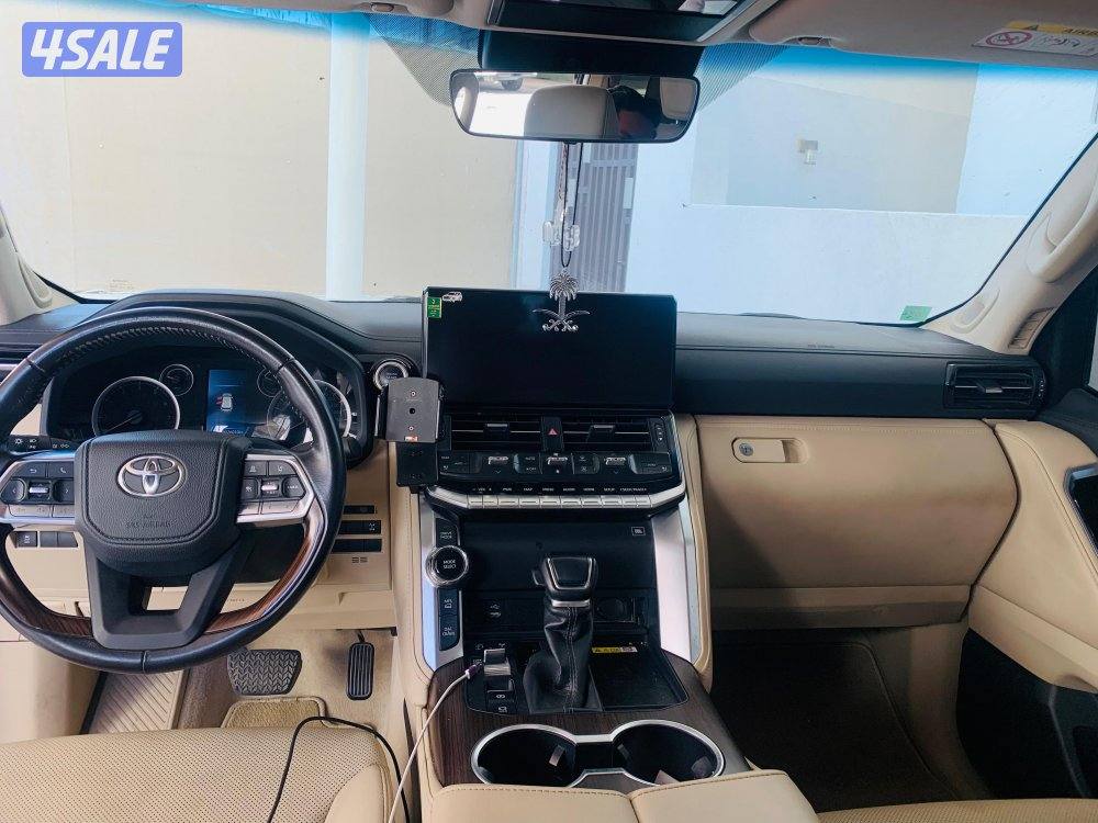 للبيع لاند كروزر GX.R توين تربو موديل 2022 كامل المواصفات ماشي 1300007