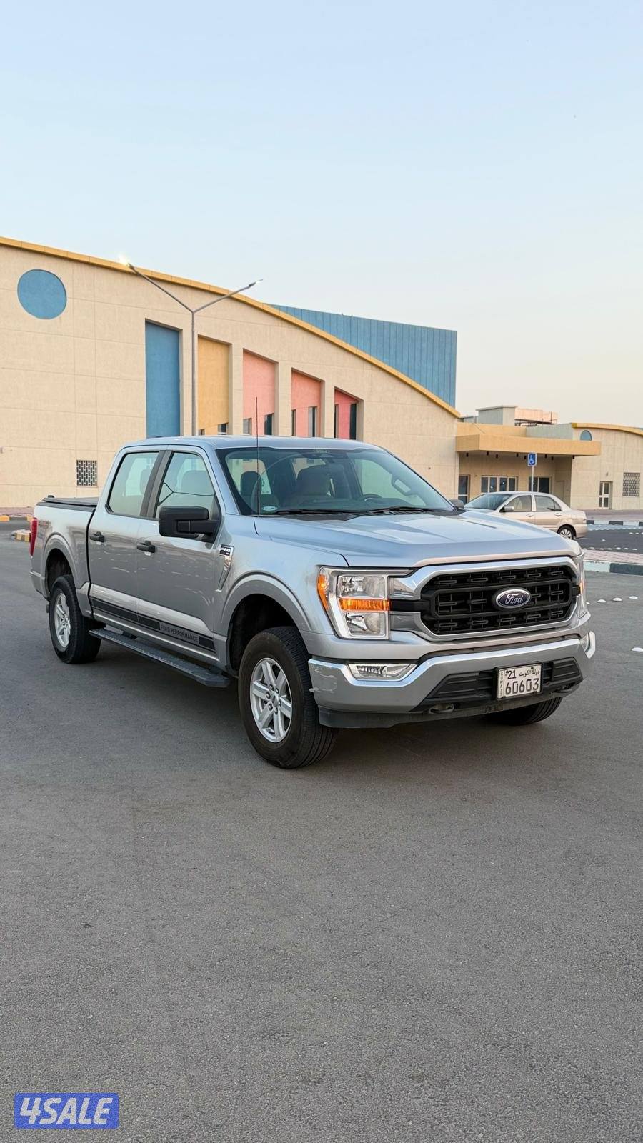 وانيت فورد ٢٠٢٢0