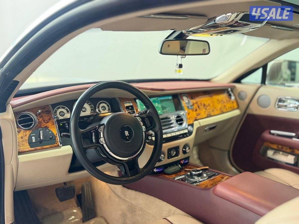 للبيع رولزرويس ريث موديل 201413