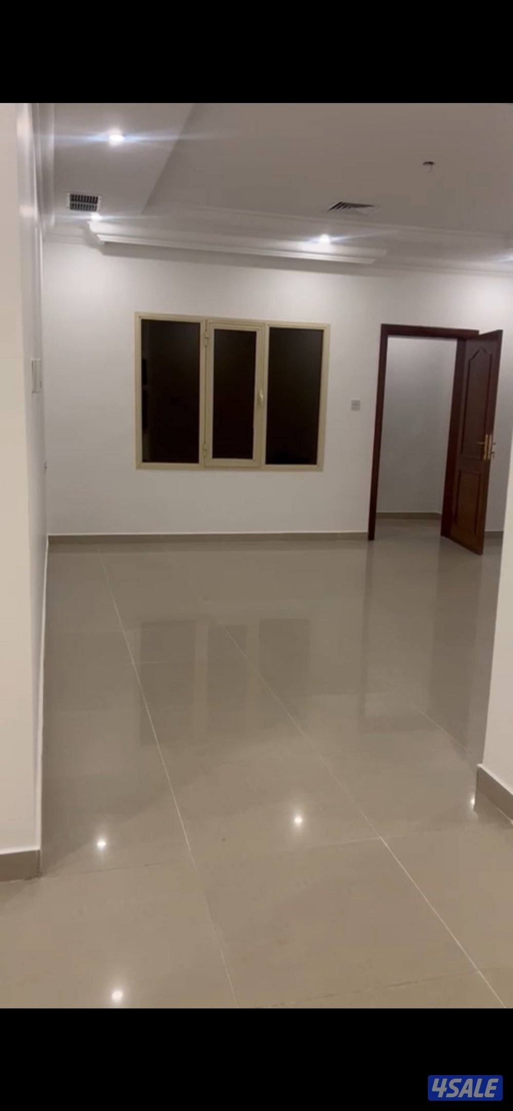 للإيجار دور أرضي حطين 3 غرف مساحات واسعة2