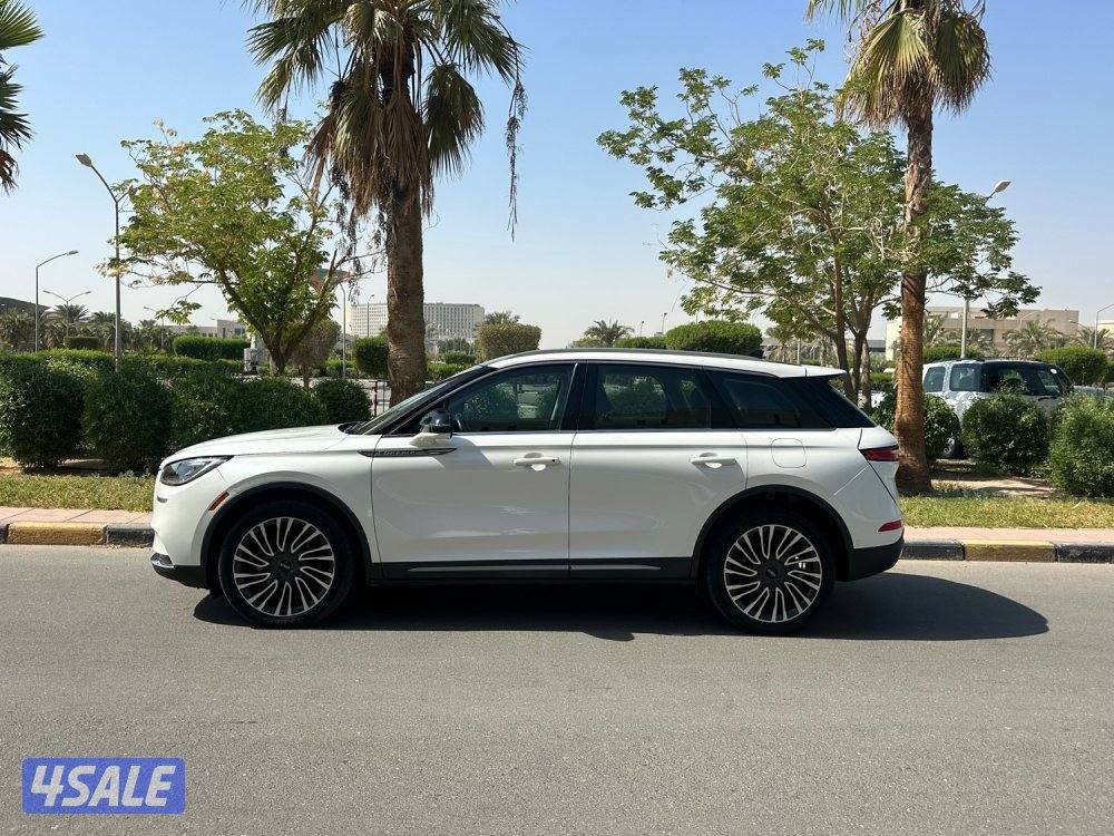 جيب لنكولن كورسير 2021 ماشي 100 سيرفس منتظم شرط الفحص2