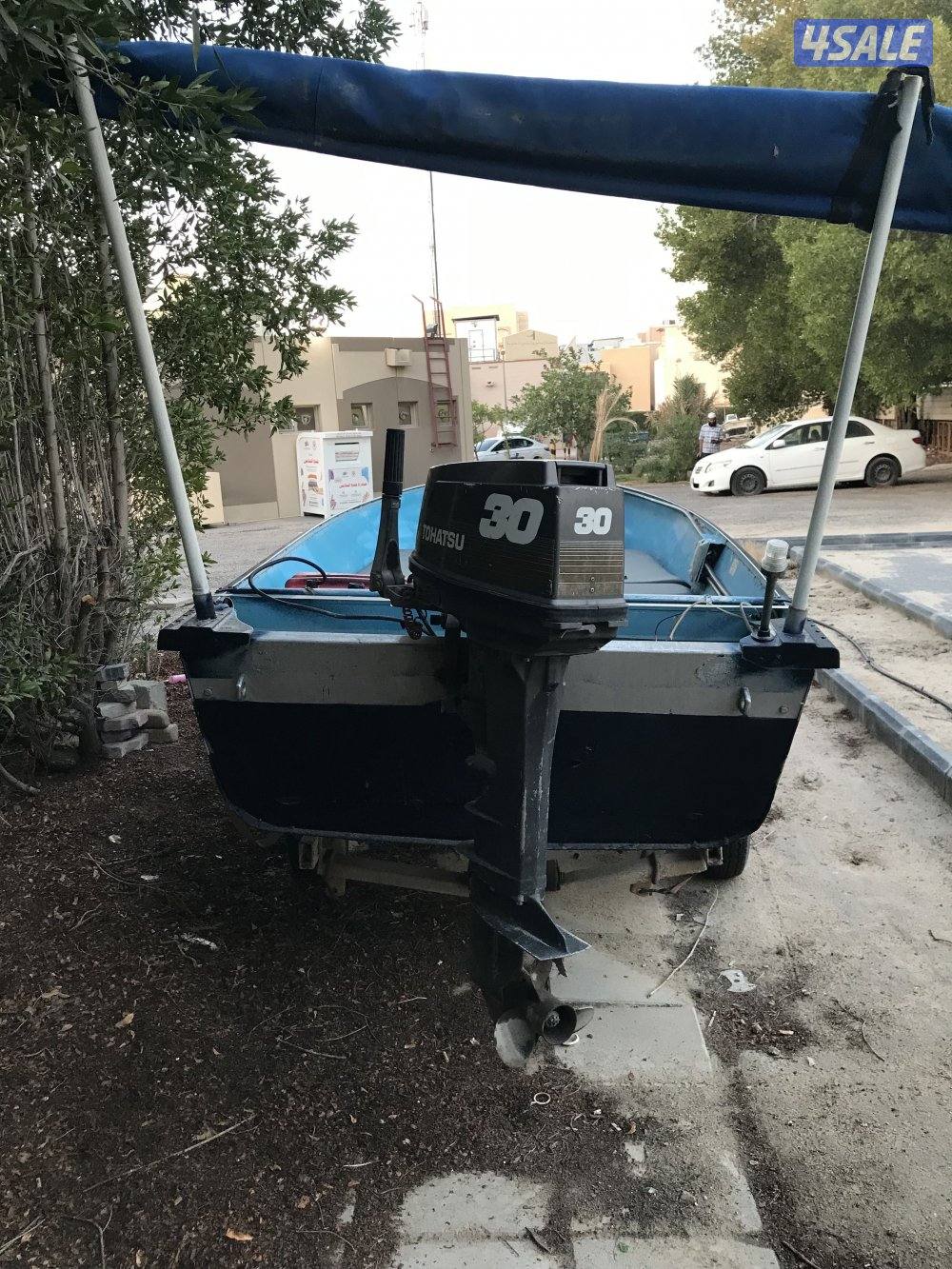 للبيع طراد 16 قدم امريكي مكينه 30 حصان ديهاتسو مع شراع عربانه دفتر3