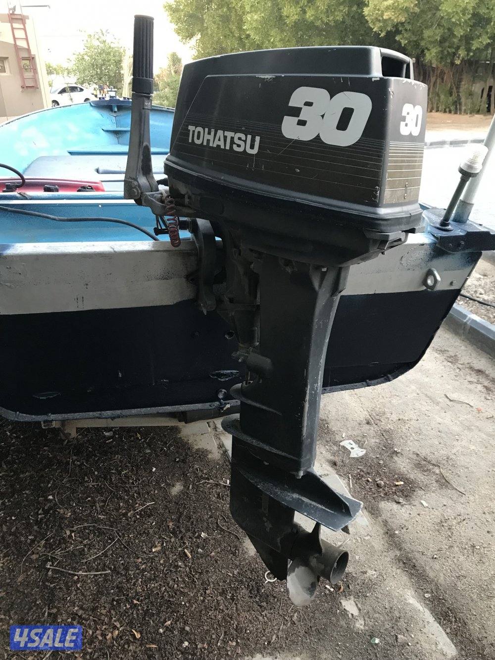 للبيع طراد 16 قدم امريكي مكينه 30 حصان ديهاتسو مع شراع عربانه دفتر5