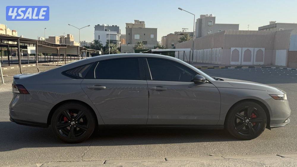 هوندا أكورد سبورت هايبرد فئة البيريميوم اعلى فئة5