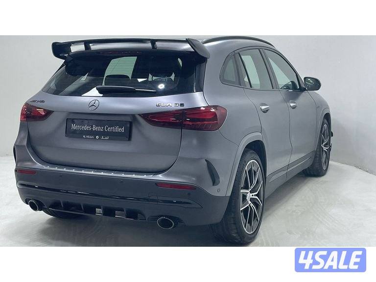 Mercedes-Benz GLA7