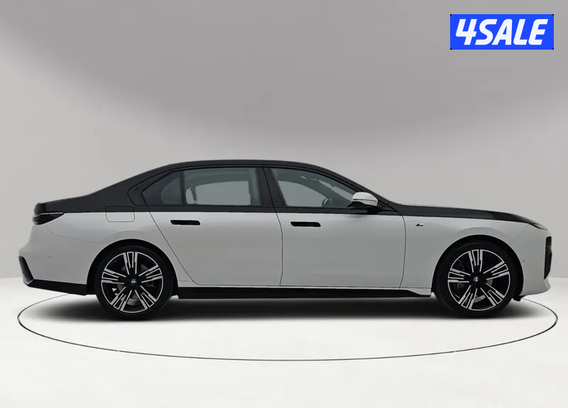 BMW 740i M Sport Pack3