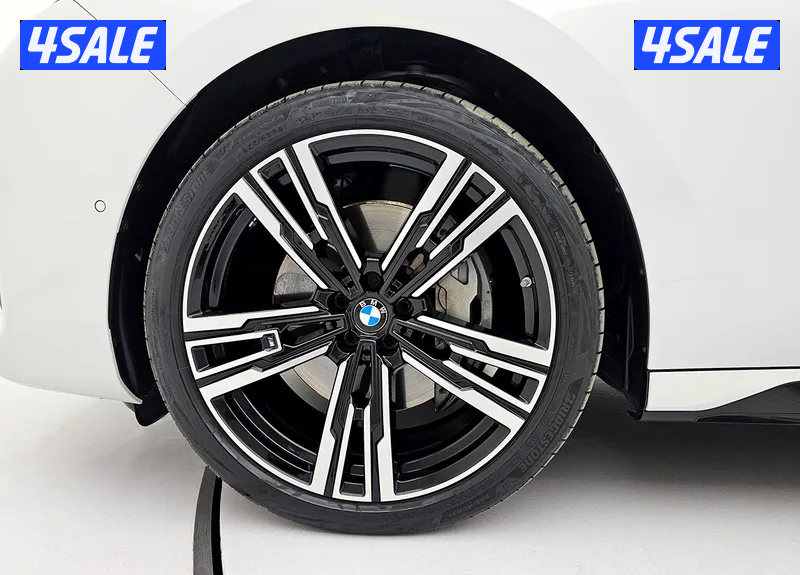 BMW 740i M Sport Pack6