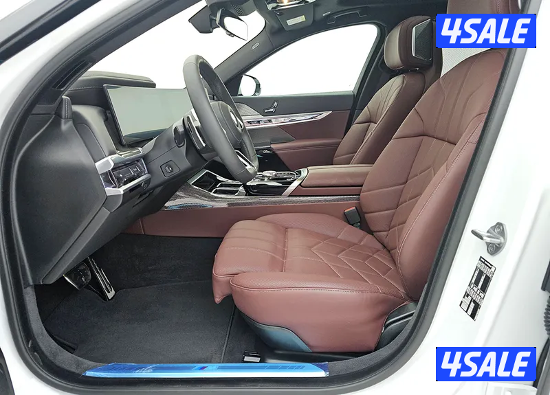 BMW 740i M Sport Pack9