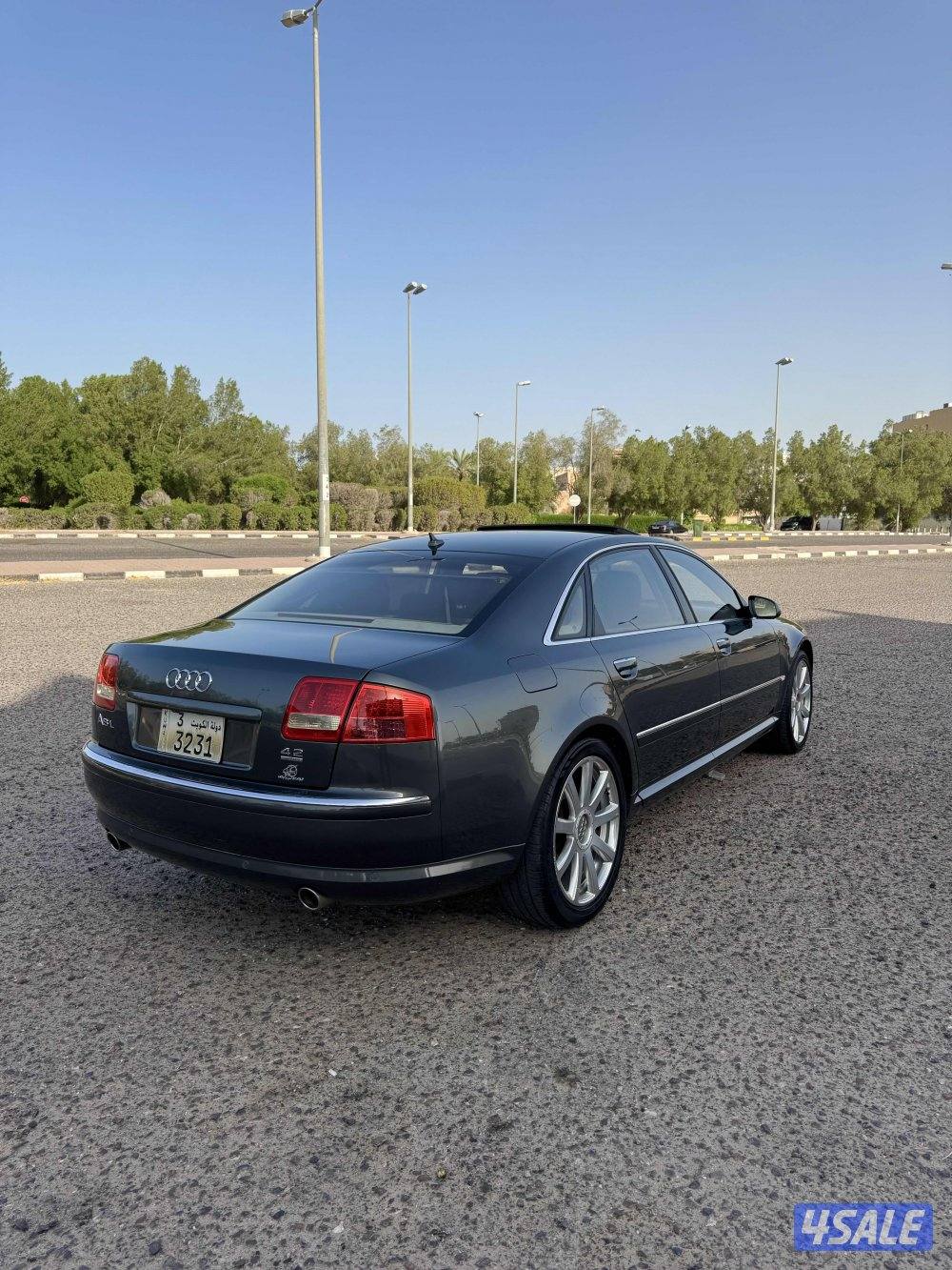 Audi A8 exclusive 2007 ماشي 109 الف7