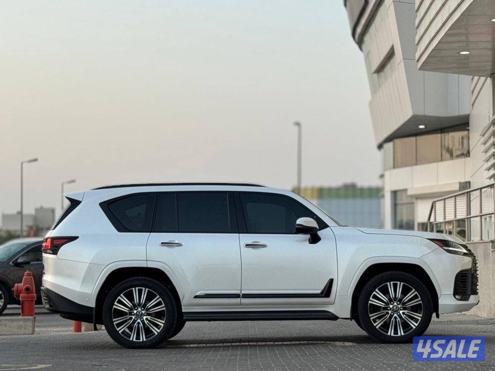 للبيع جيب لكزس LX700n موديل 20253