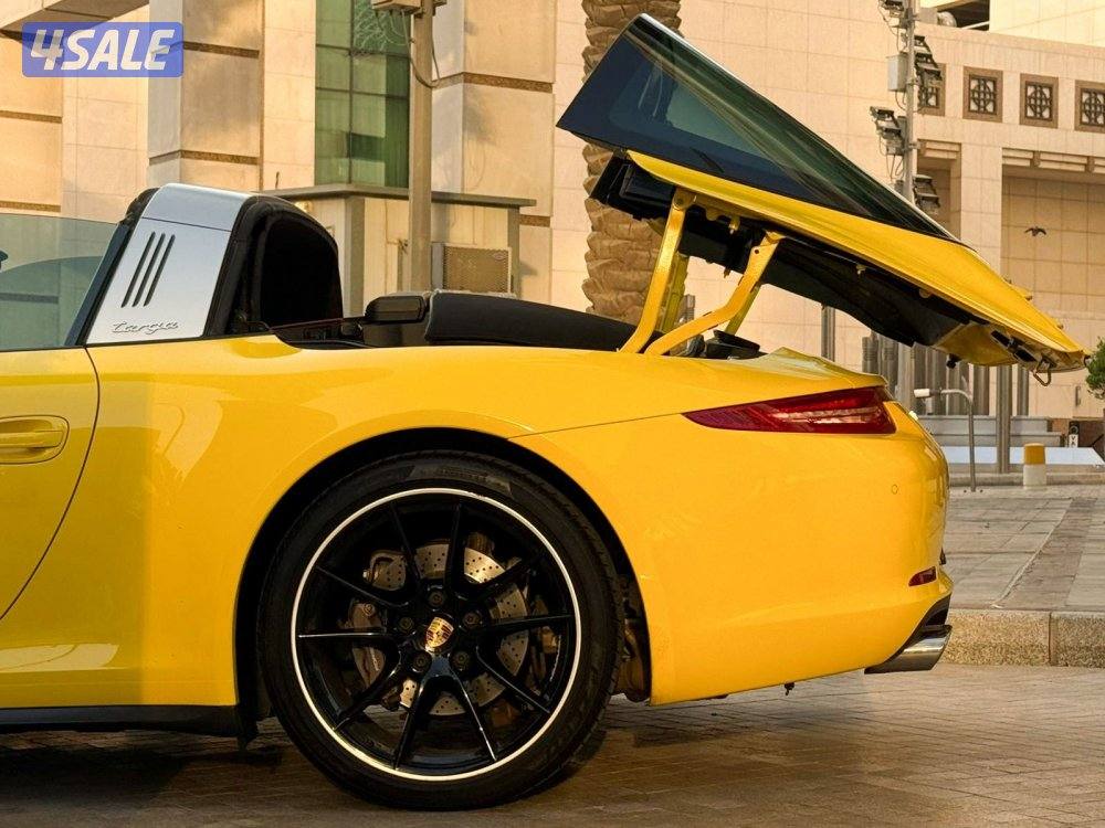 بورشه كاريراTARGA4 موديل2015 عداد80الف وارد بهبهاني سيرفس منتظم2