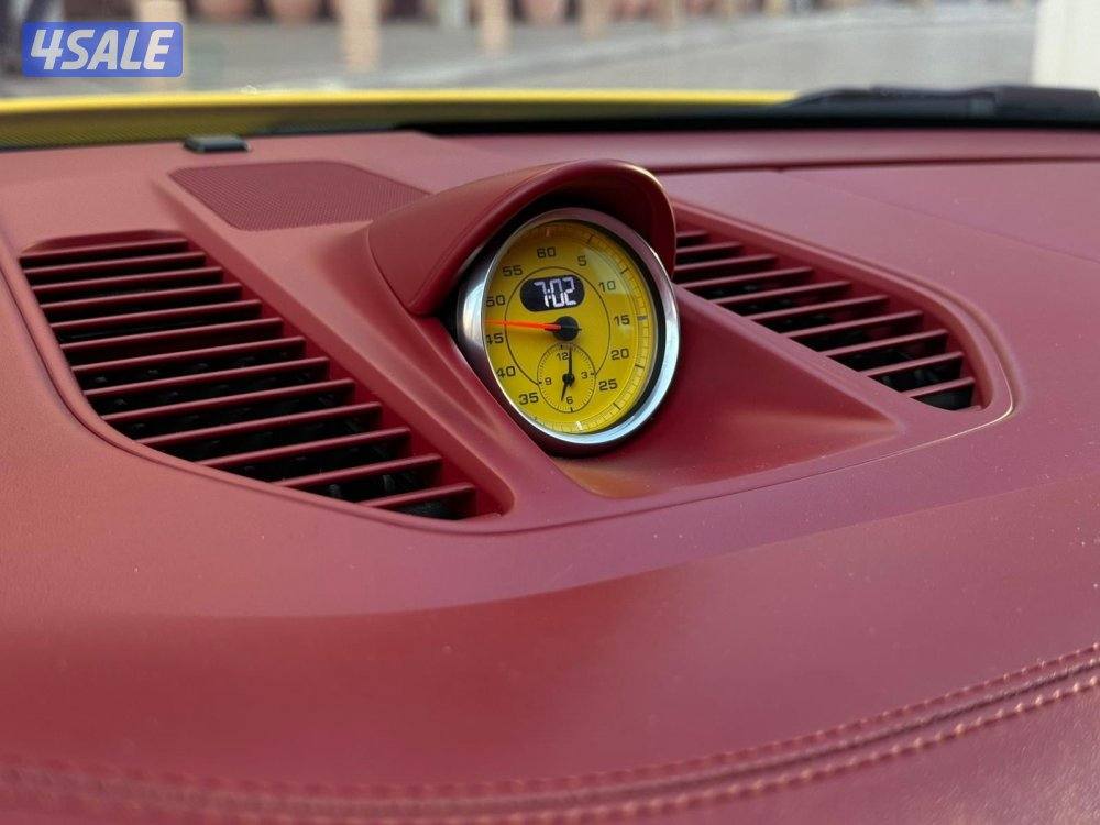 بورشه كاريراTARGA4 موديل2015 عداد80الف وارد بهبهاني سيرفس منتظم12