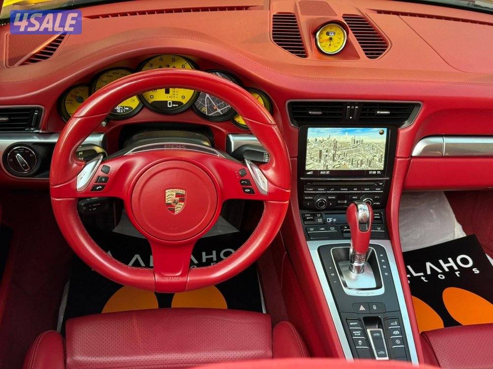 بورشه كاريراTARGA4 موديل2015 عداد80الف وارد بهبهاني سيرفس منتظم13