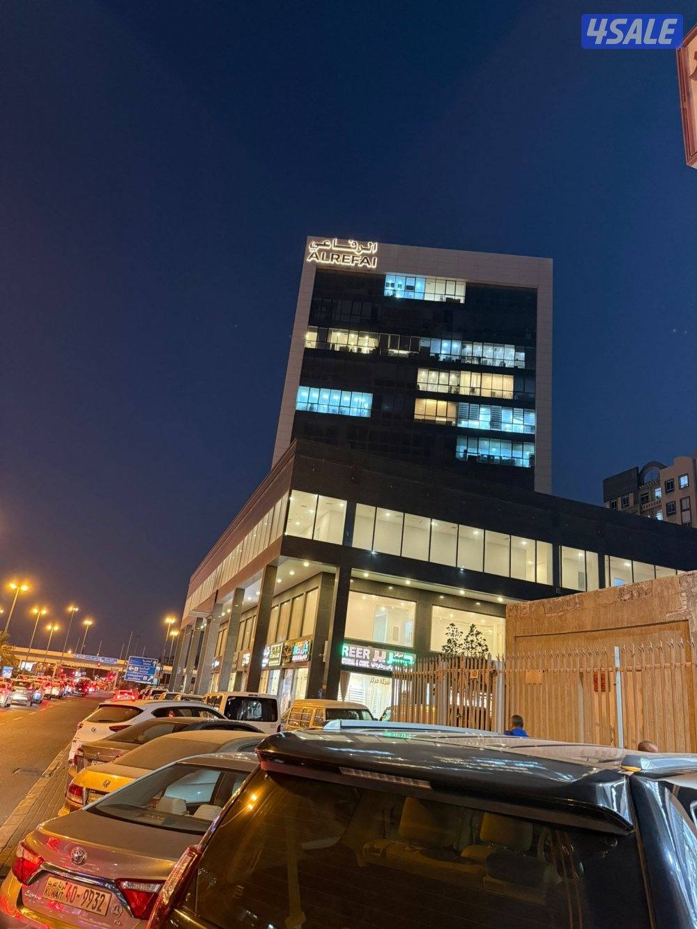 مكاتب للايجار تصلح لجميع الانشطه  حولي مجمع الديكور مقابل البحر سنتر2