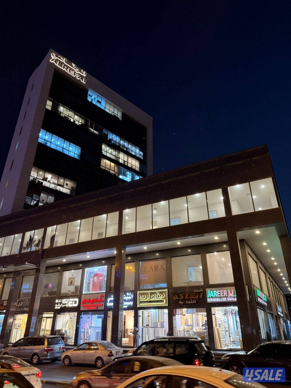 مكاتب للايجار تصلح لجميع الانشطه  حولي مجمع الديكور مقابل البحر سنتر4