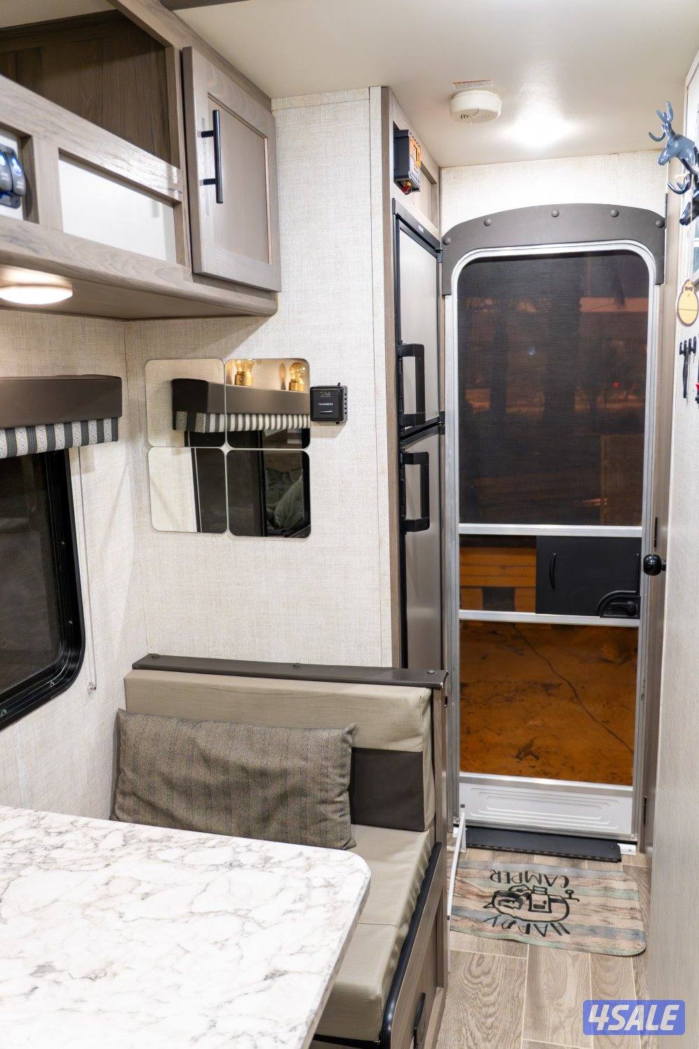 للبيع كرفان امريكي مديل ٢٠٢١6