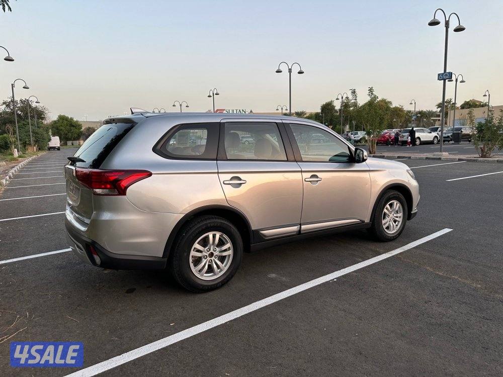 اوتلاندر 2021 سيرفس منتظم10