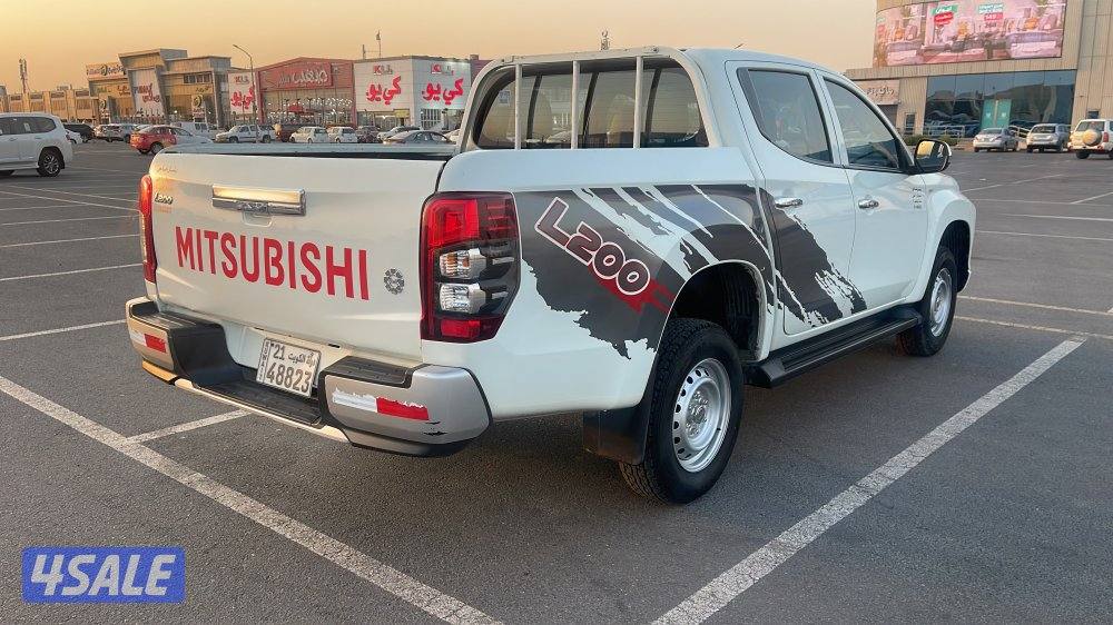 وانيت (4/4 ) ماشي  (83) بحالة الوكالة4