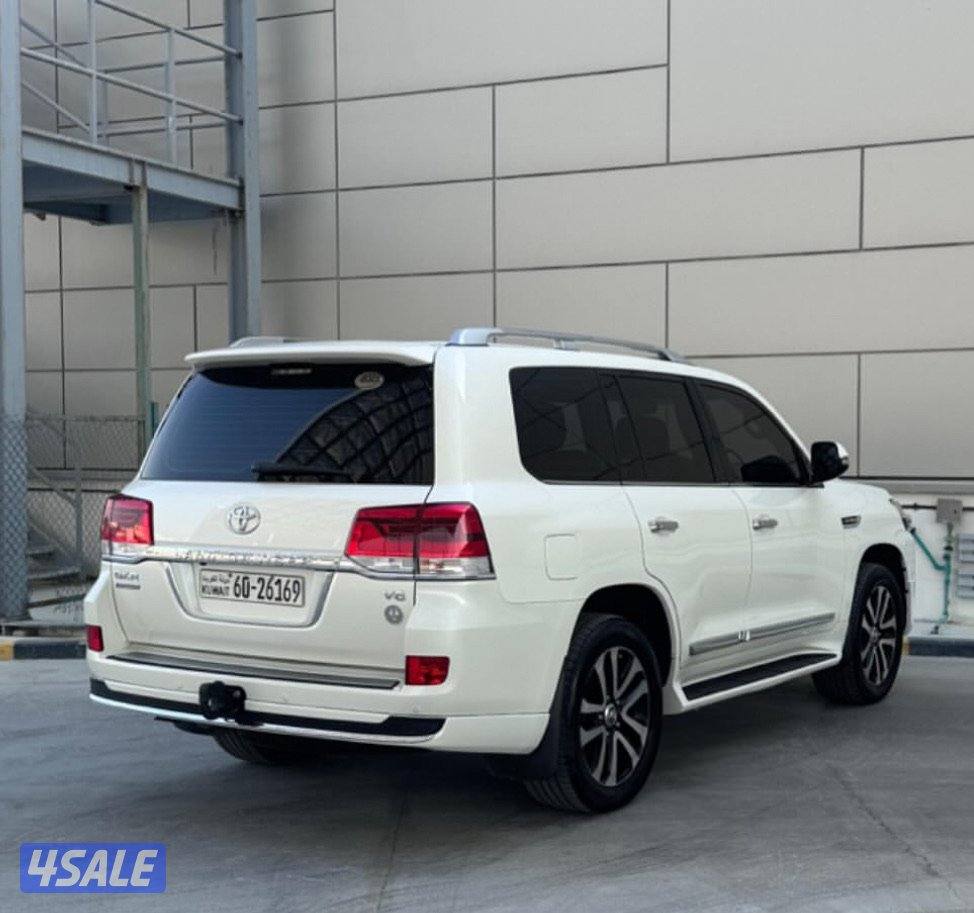 للبيع لاند كروز جراند تورنج v6 موديل 2021 الدرجة الاولى الساير0