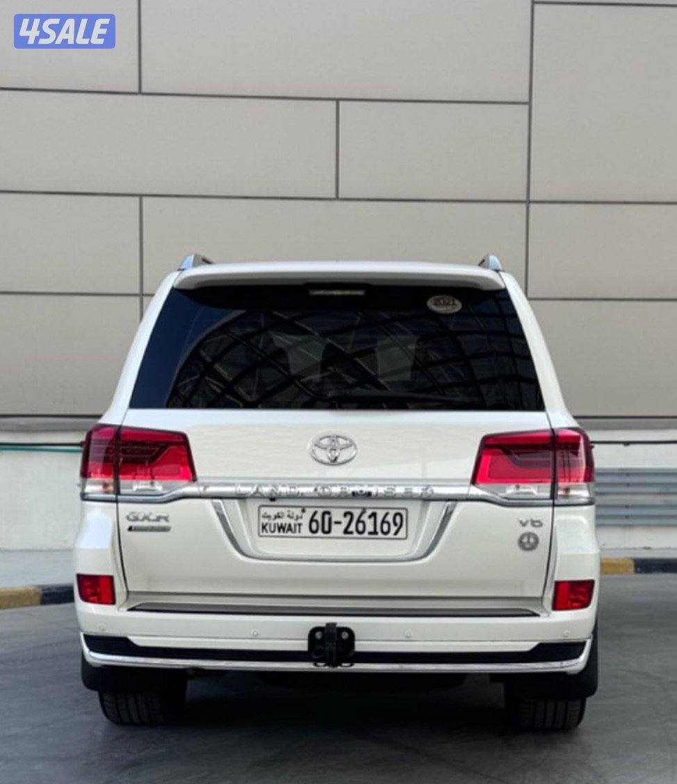 للبيع لاند كروز جراند تورنج v6 موديل 2021 الدرجة الاولى الساير4