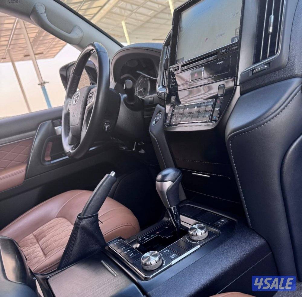 للبيع لاند كروز جراند تورنج v6 موديل 2021 الدرجة الاولى الساير6