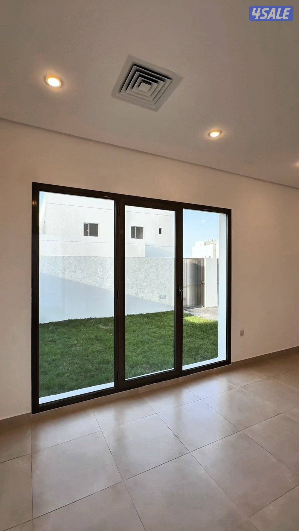 للإيجار فيلا تاون هاوس تشطيب جديد2