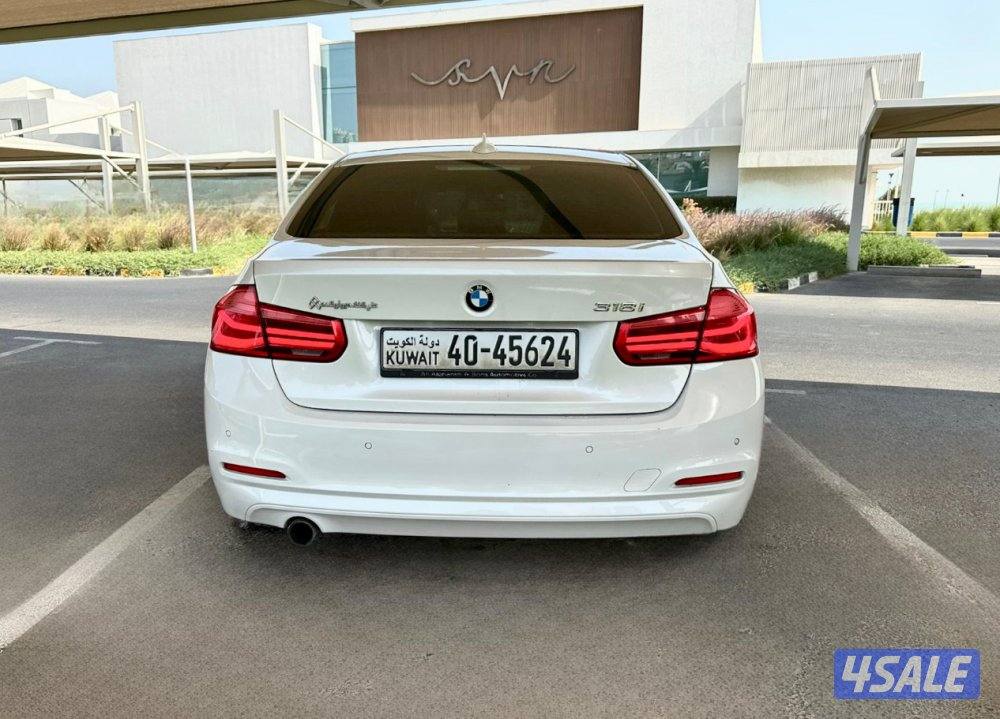 ًBMW 318 - الموديل:2016 - العداد:1705