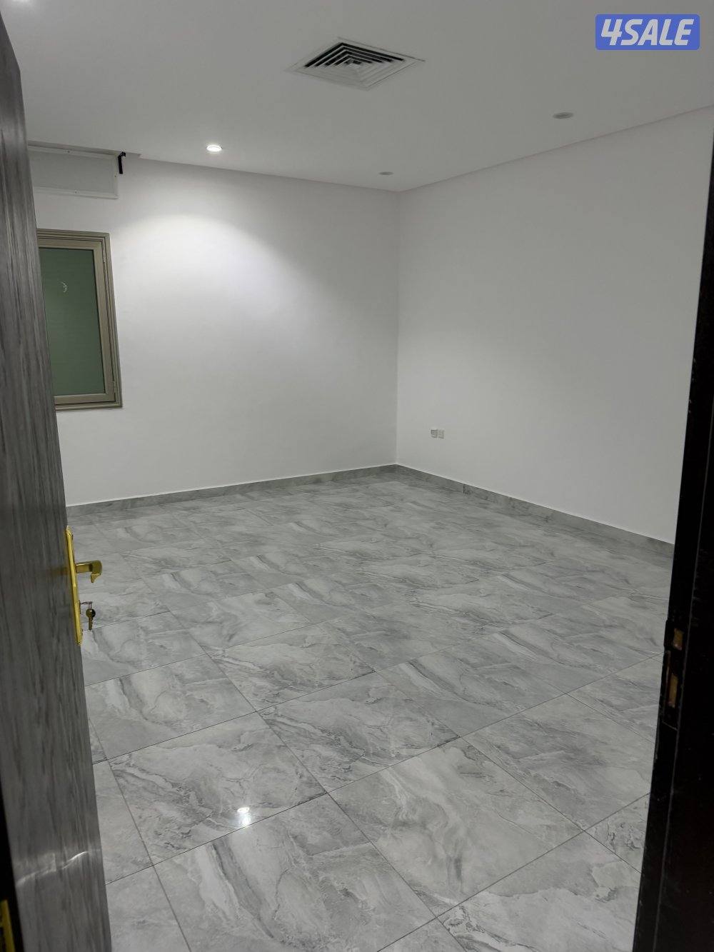 صباح الاحمد الثالثه c4 شقة للايجار من المالك مباشره3