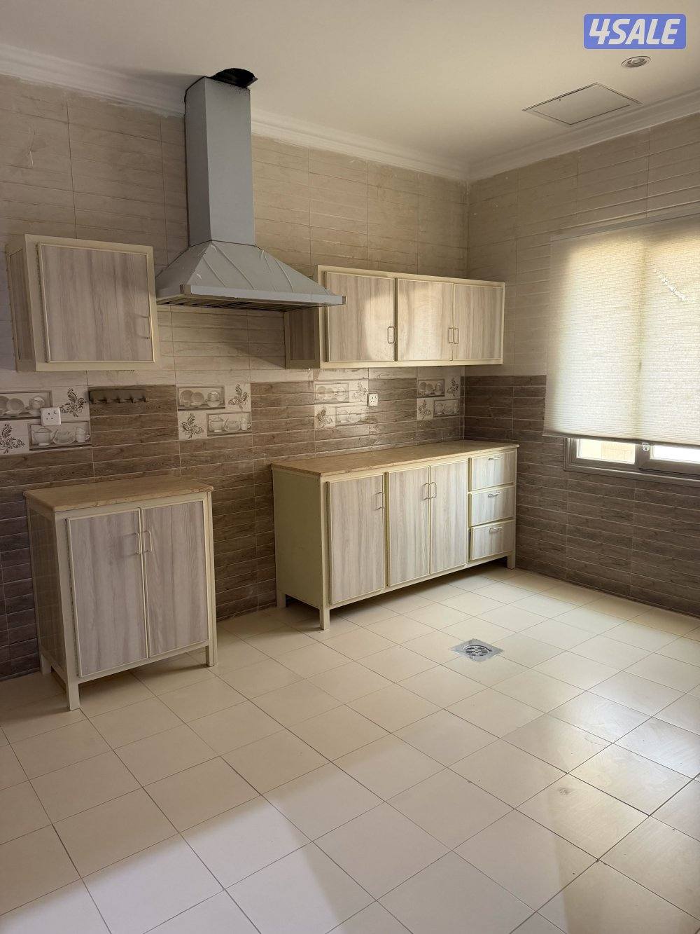 صباح الاحمد الثالثه c4 شقة للايجار من المالك مباشره6