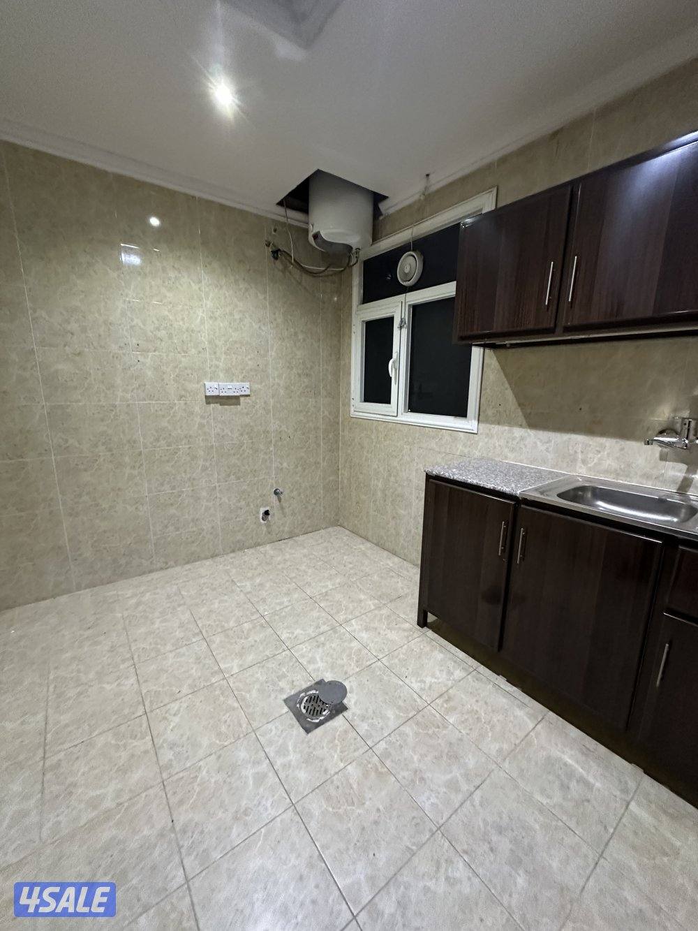 شقه غرفين وصاله وحمامين ومطبخ6