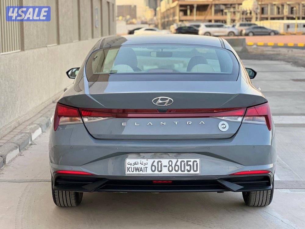 هيونداي النترا - موديل 2022 - عداد 126 - وارد الوكاله - شرط الفحص5