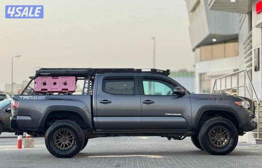 للبيع وانيت تاكوما موديل 20213