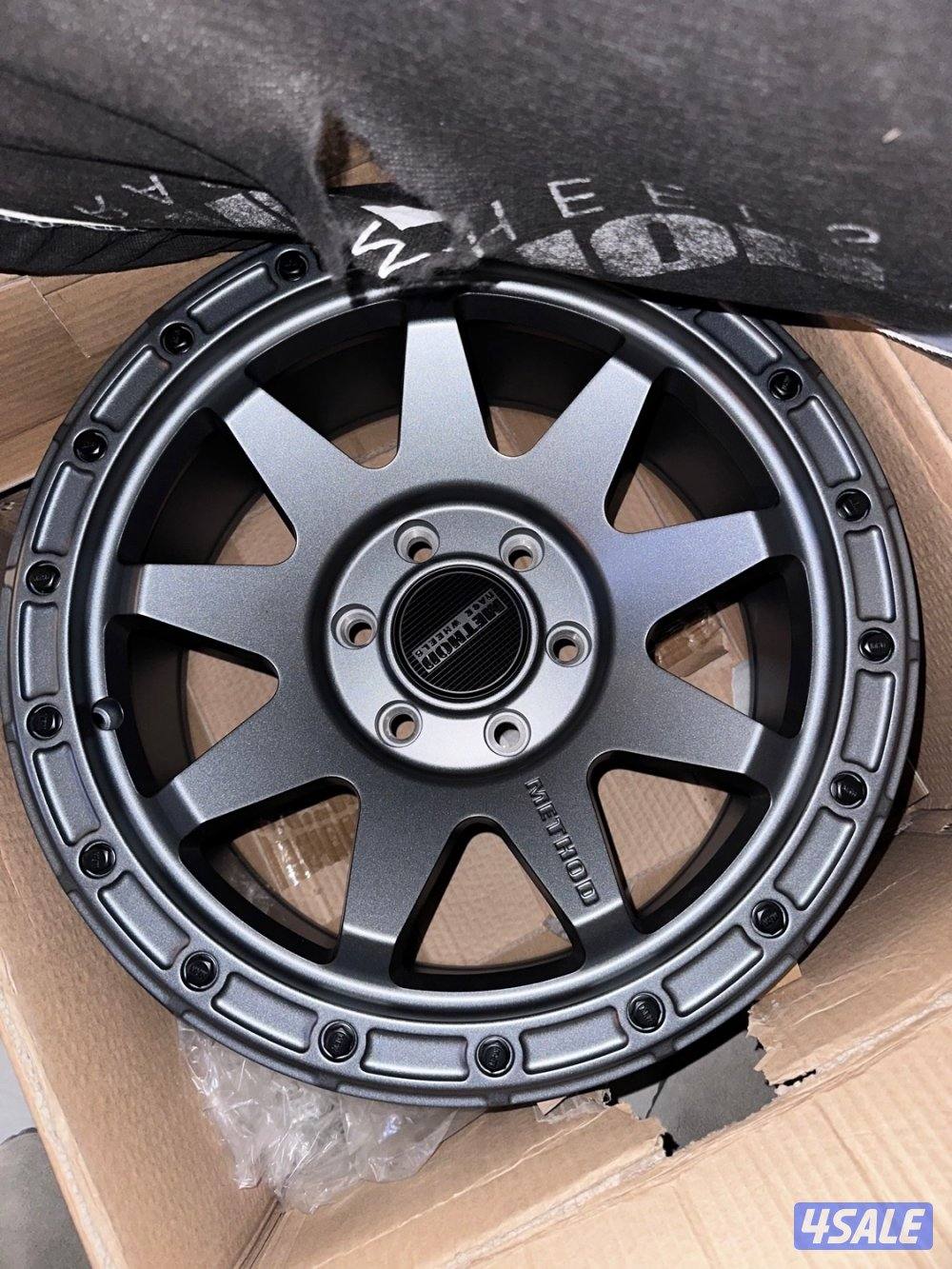 ميثود مقاس 18 6 براغي اصليه ف الكرتون اللون تيتانيوم0