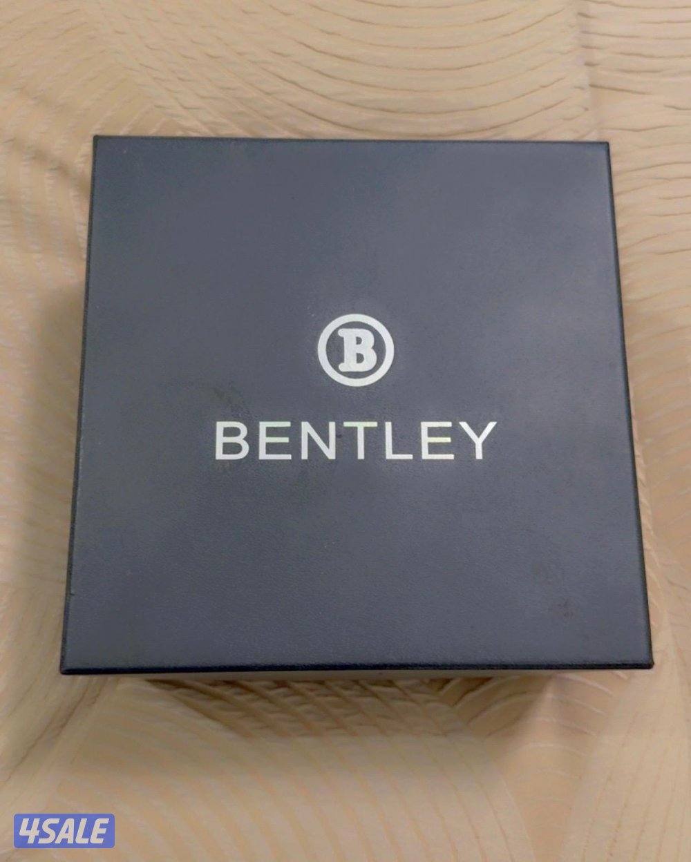 للبيع ساعه بنتلي جديده ملبوسه مره او مرتين سعرها 450سعر البيع1500