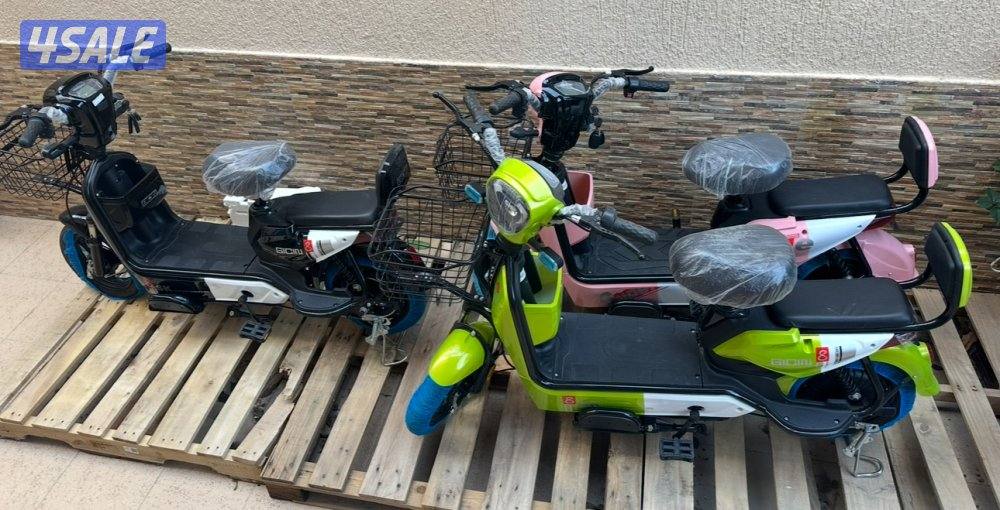 سكوتر(سيكل) يعمل على البطارية يرجي الدخول على الانستقرام solar Kuwaiti12