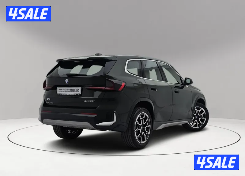 BMW  X1 sDrive 20i1