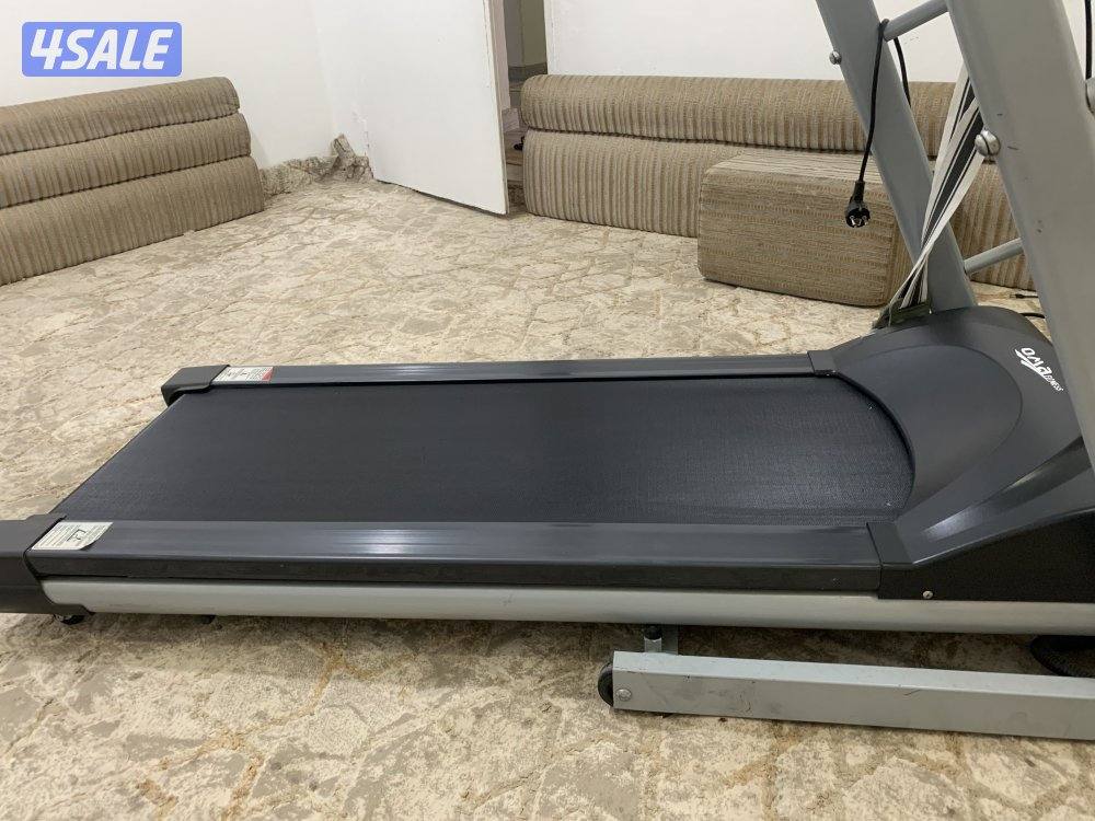 للبيع جهاز مشي oma نظيف4