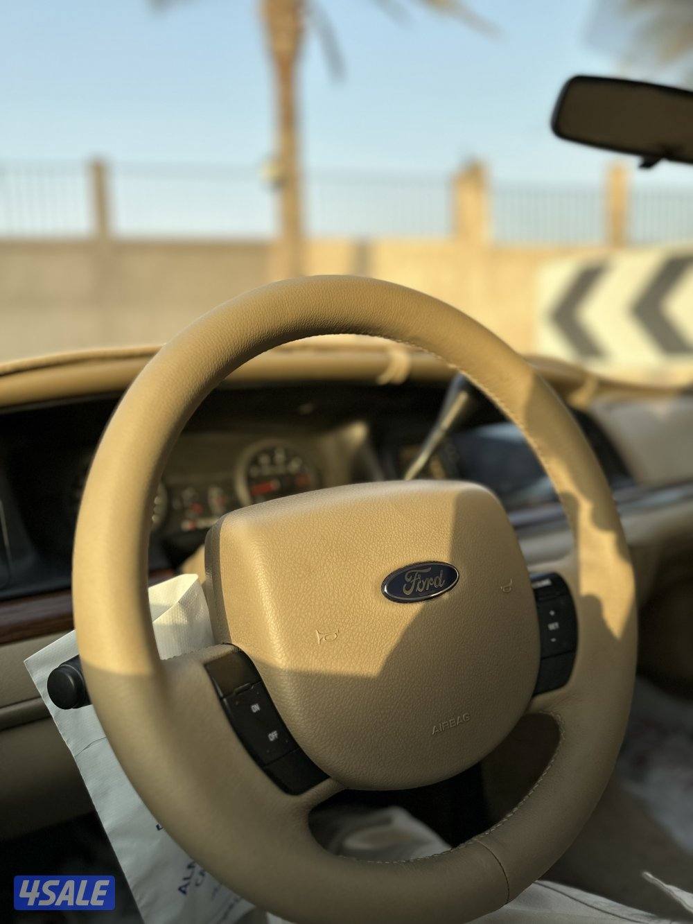 فورد فكتوريا 201110