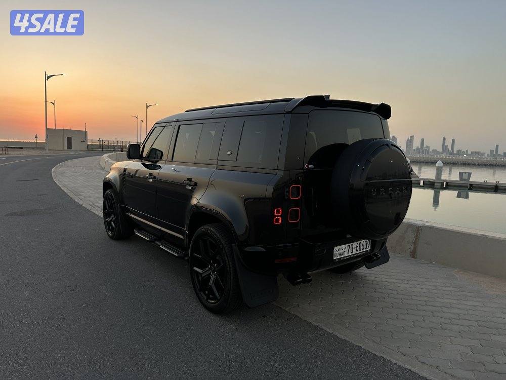 Defender 110 SE ٤ سلندر2