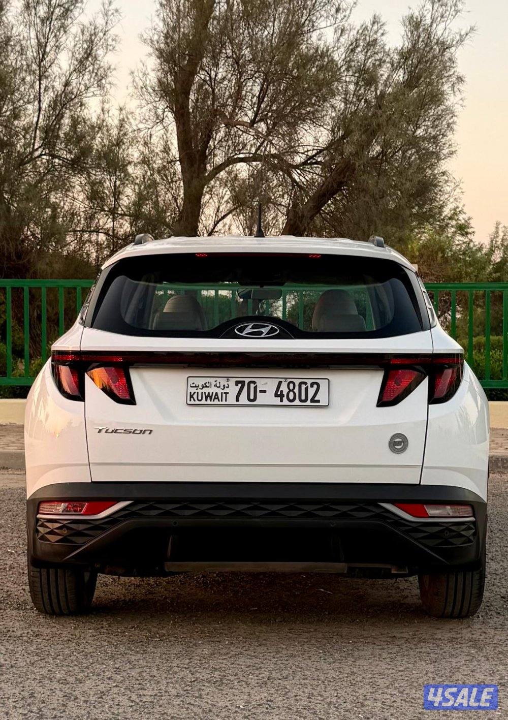 Tucson 2022 original paint excellent condition touch start h/c seats3