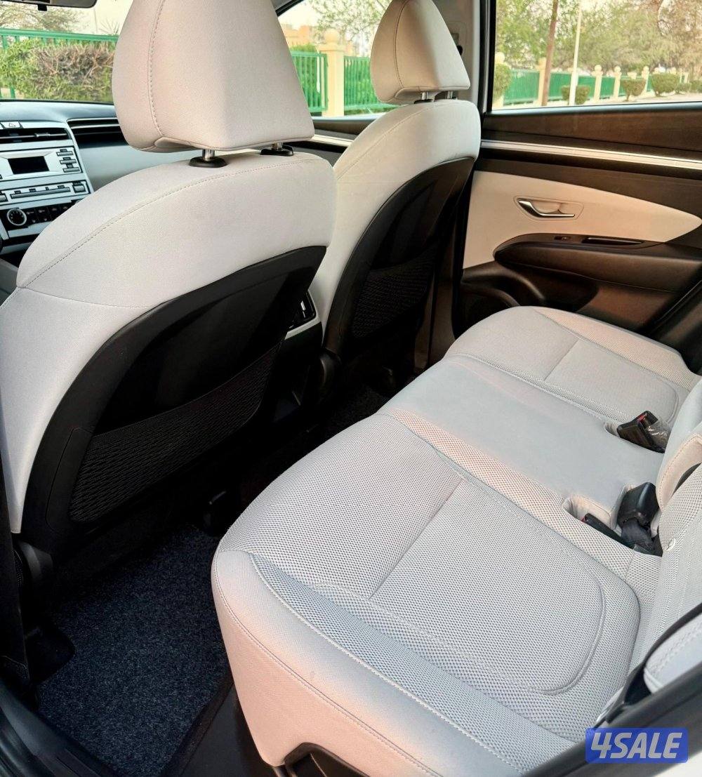 Tucson 2022 original paint excellent condition touch start h/c seats8